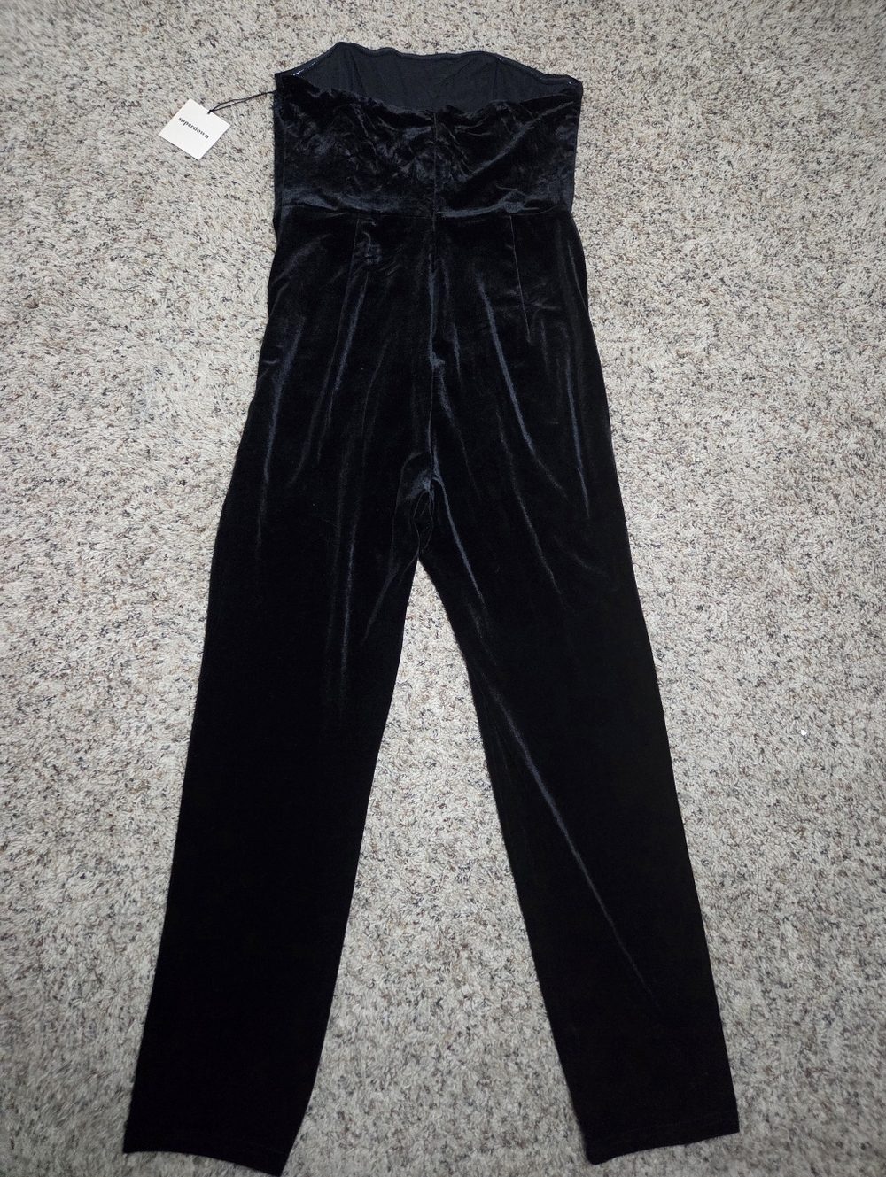 Superdown Black Velvet Strapless Jumpsuit NWT Sweetheart Tube Straight Leg Large - Picture 3 of 9